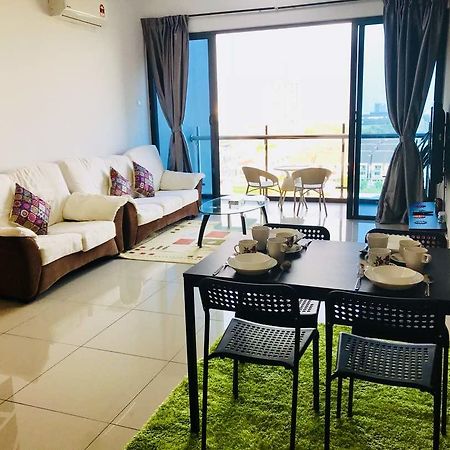 Atlantis Apple Home Melaka Townarea Eksteriør billede