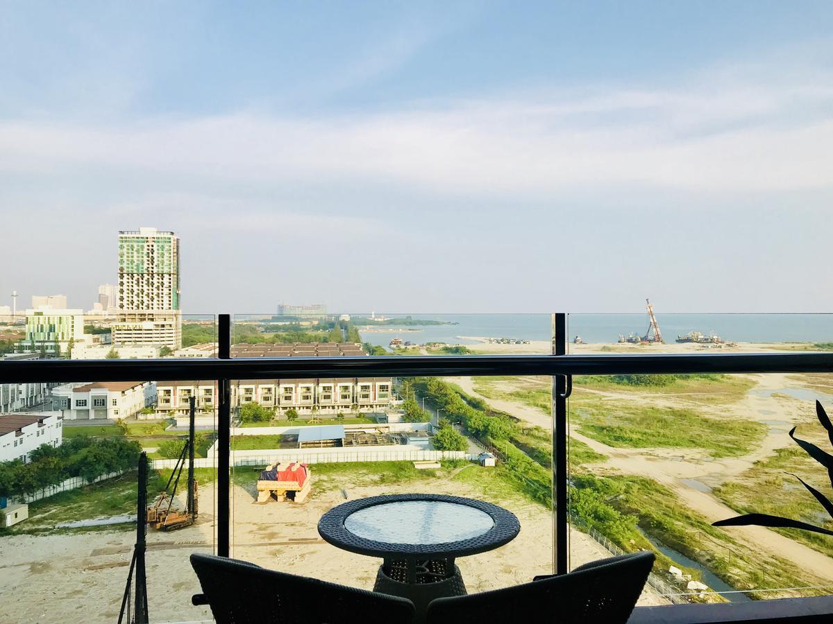 Atlantis Apple Home Melaka Townarea Eksteriør billede