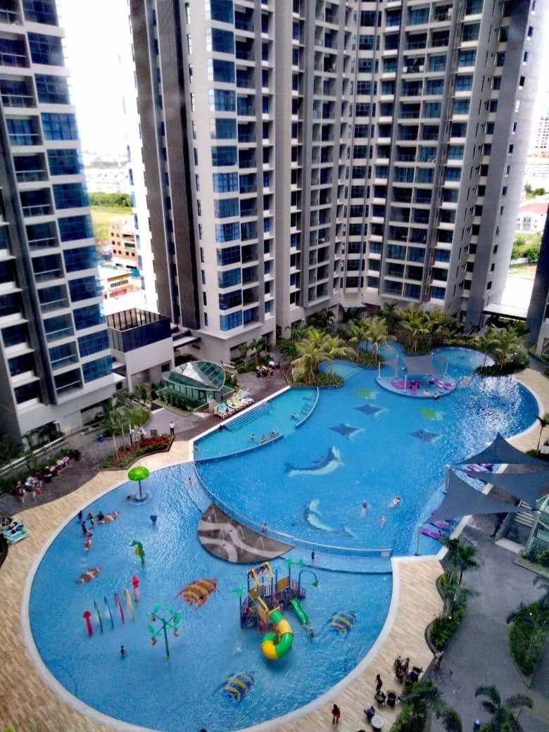 Atlantis Apple Home Melaka Townarea Eksteriør billede